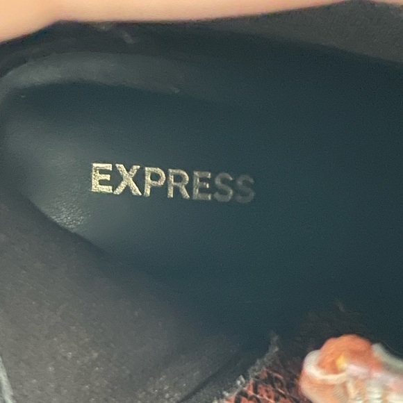 EXPRESS Snake Print Booties - Picture 11 of 12